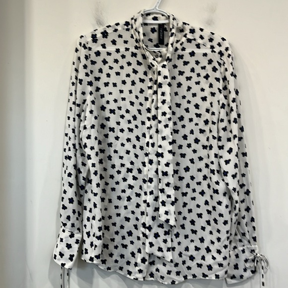 Marc Cain Button up Shirt Front Bow Floral White Black Blue size 5 - Picture 9 of 16
